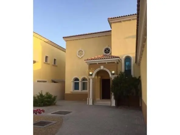 3 Bedroom Legacy Small Single Row Corner Villa for Sale in Jumeirah Park Dubai