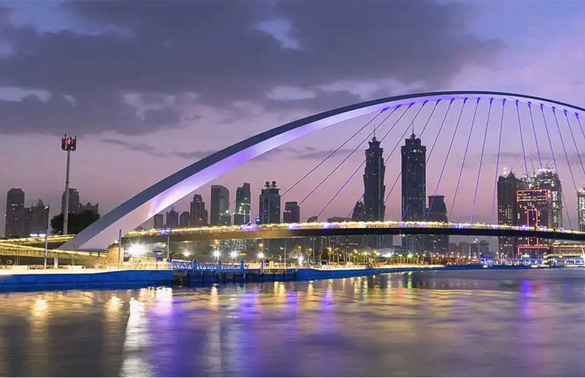 Участки Dubai Water Canal