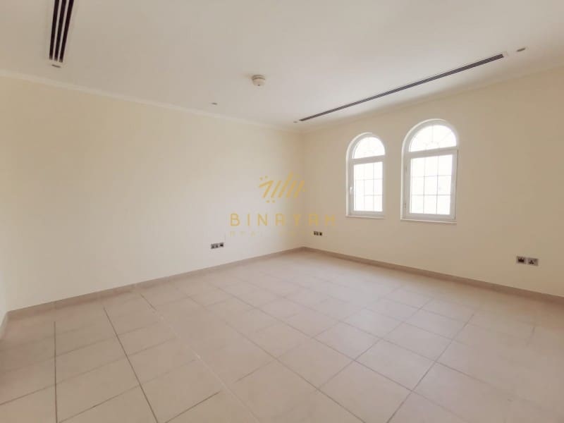 5 Bedroom Villa for Sale in Jumeirah Park