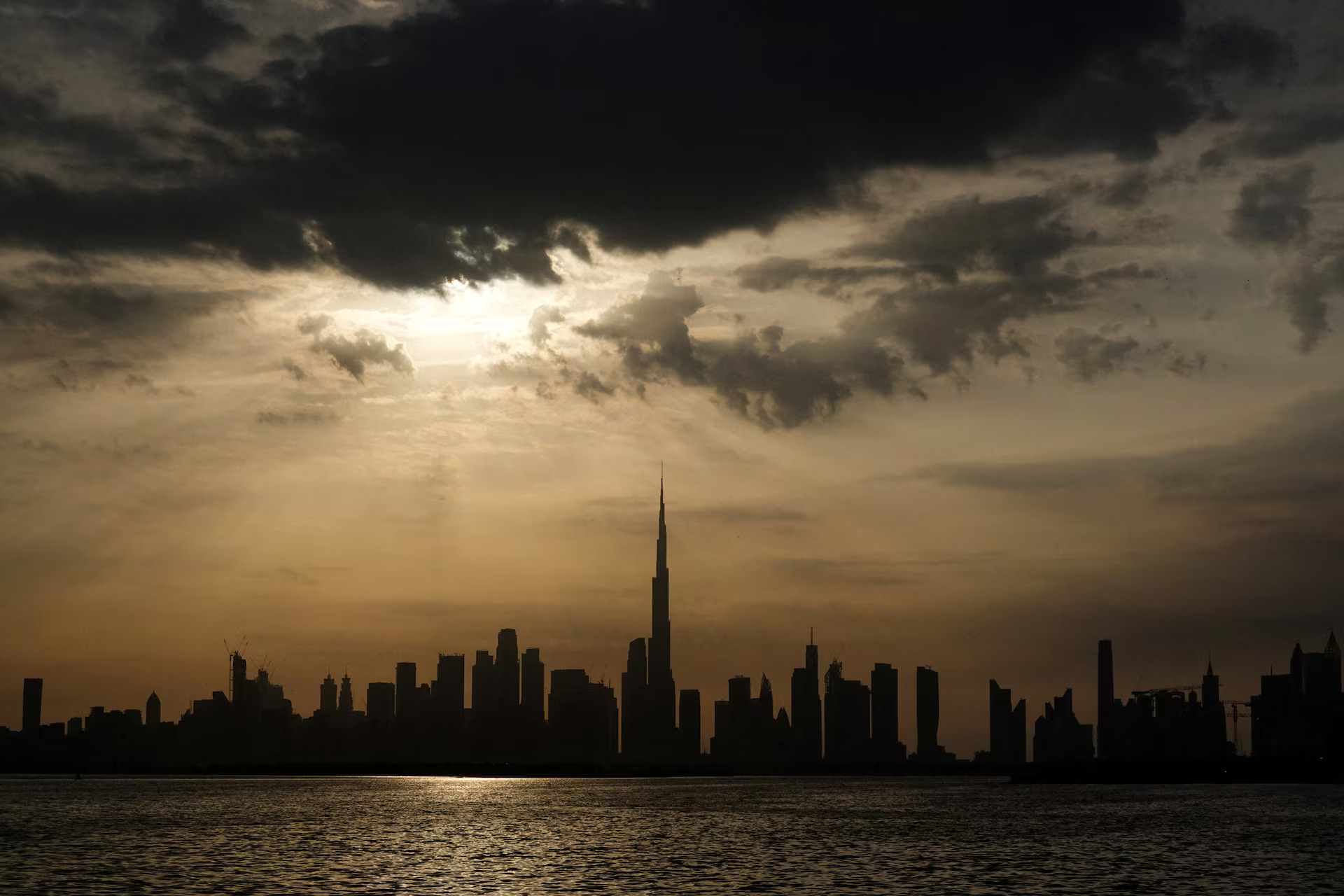 Dubai Property Conflict