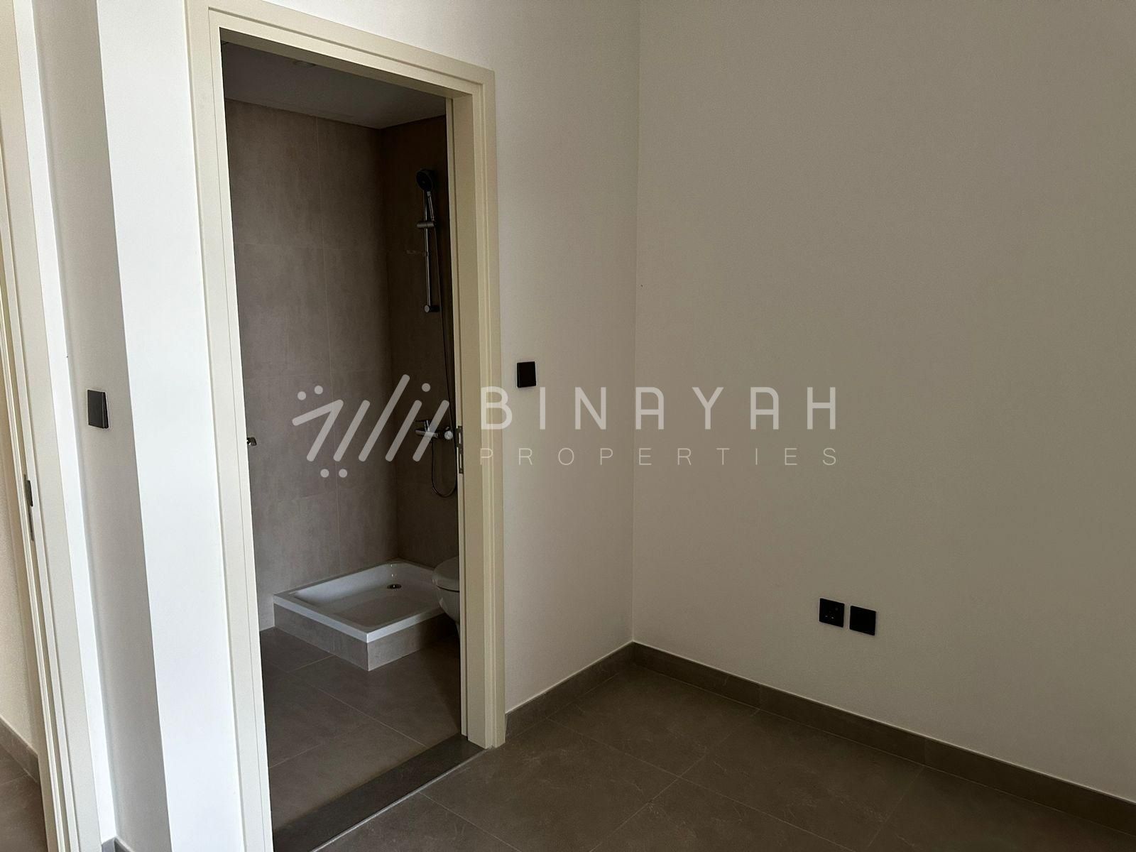 WhatsApp_Image_2026-04-03_at_15.48.08_1_watermarked Single Row | Family living | Modern layout