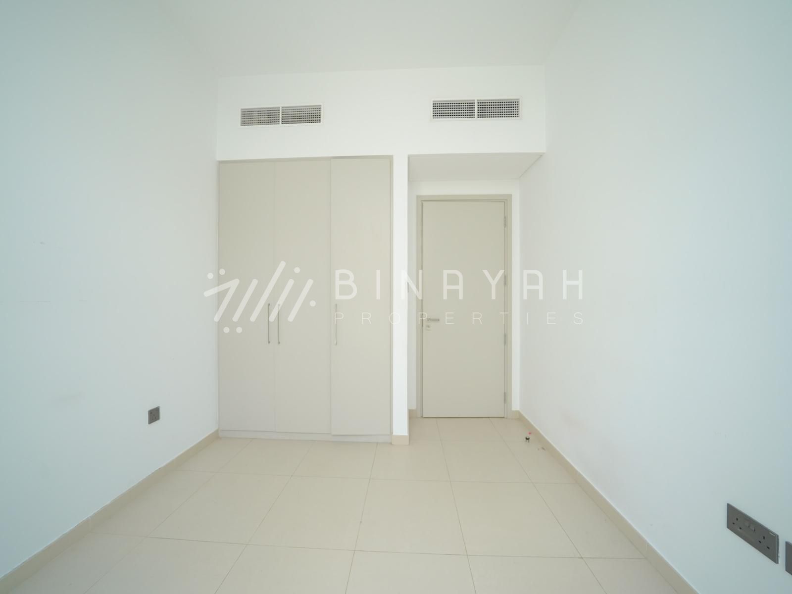 DSC02768_watermarked Single Row | Ready to Move In | Family Community