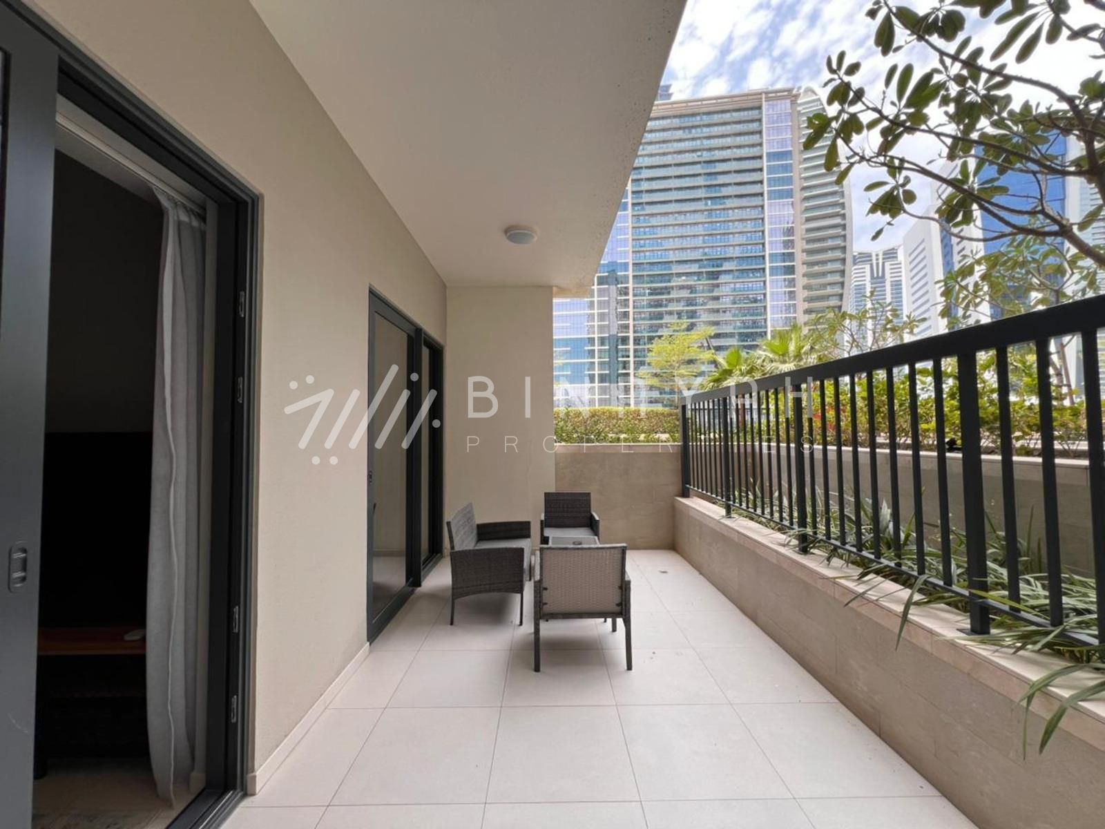 Fully Furnished | Near to Metro | Pool View