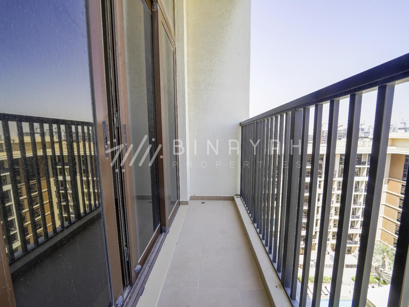 DSC00592-HDR_watermarked Spacious 1BR | Vacant | Pool View | High Floor