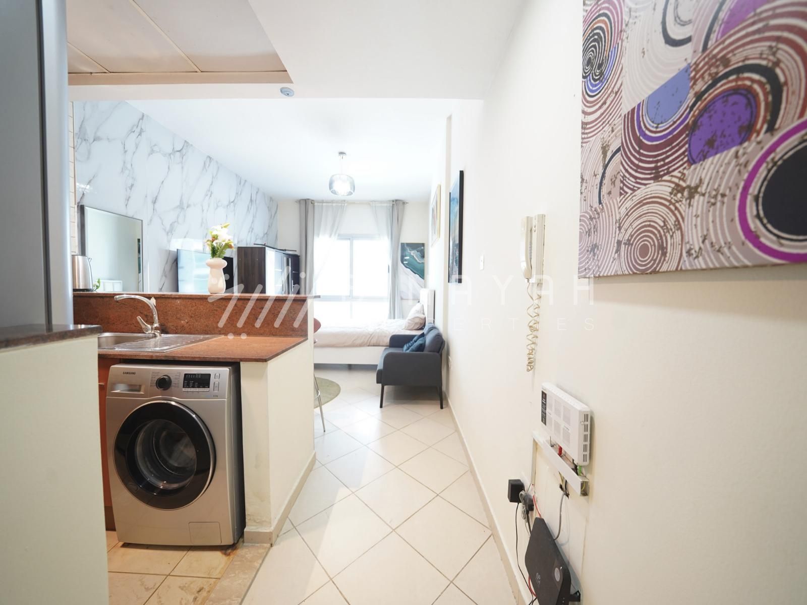 DSC00908_watermarked Spacious Layout | Fully Furnished | Vacant