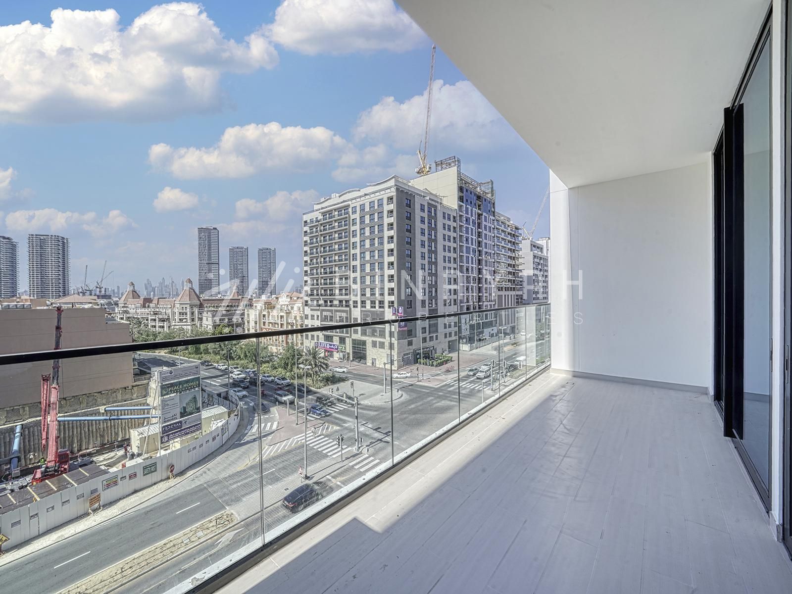 Modern 1BR | Balcony | Smart Home Living