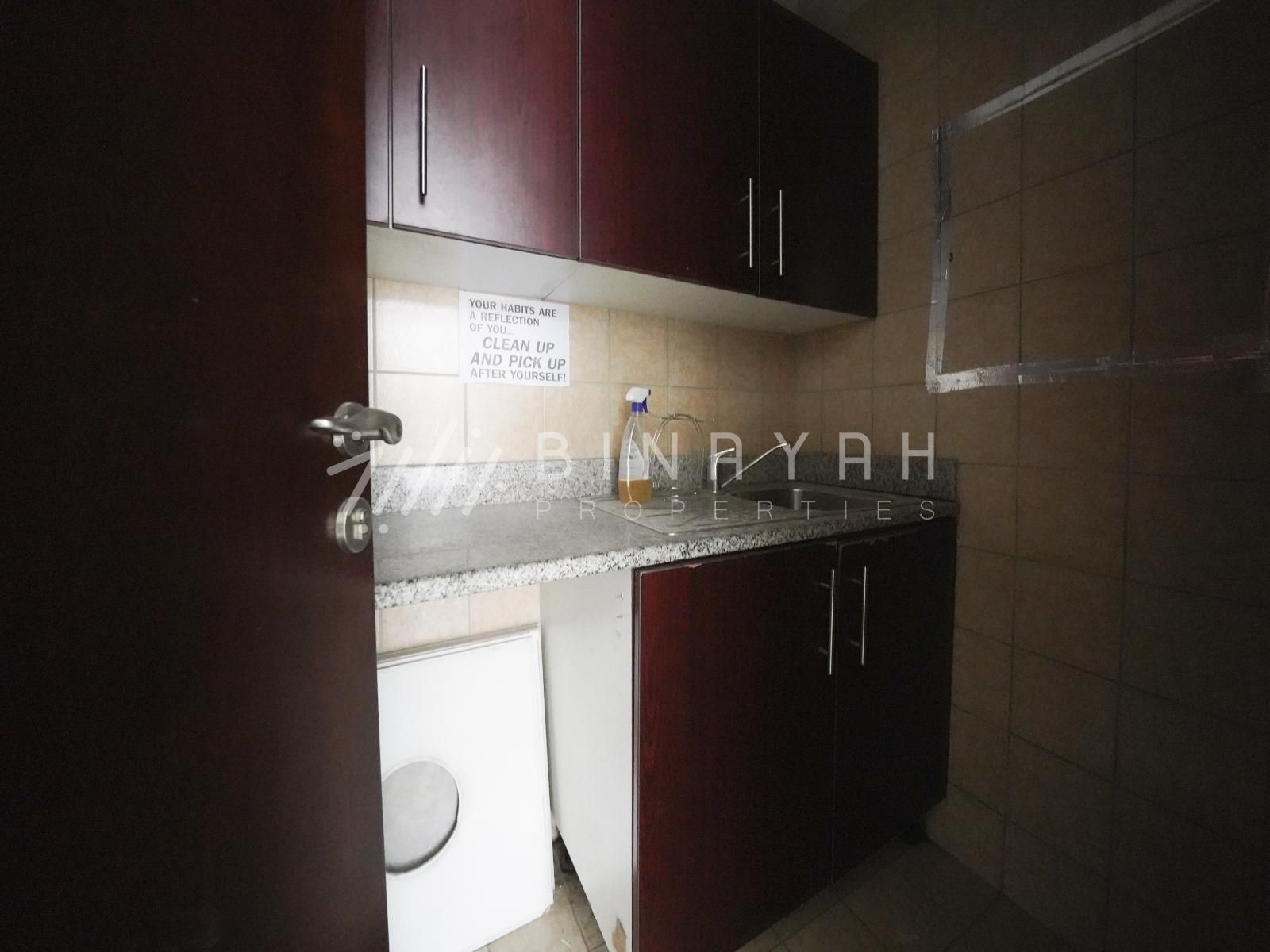 DSC09130_watermarked Near Metro | Spacious | Newly Renovated