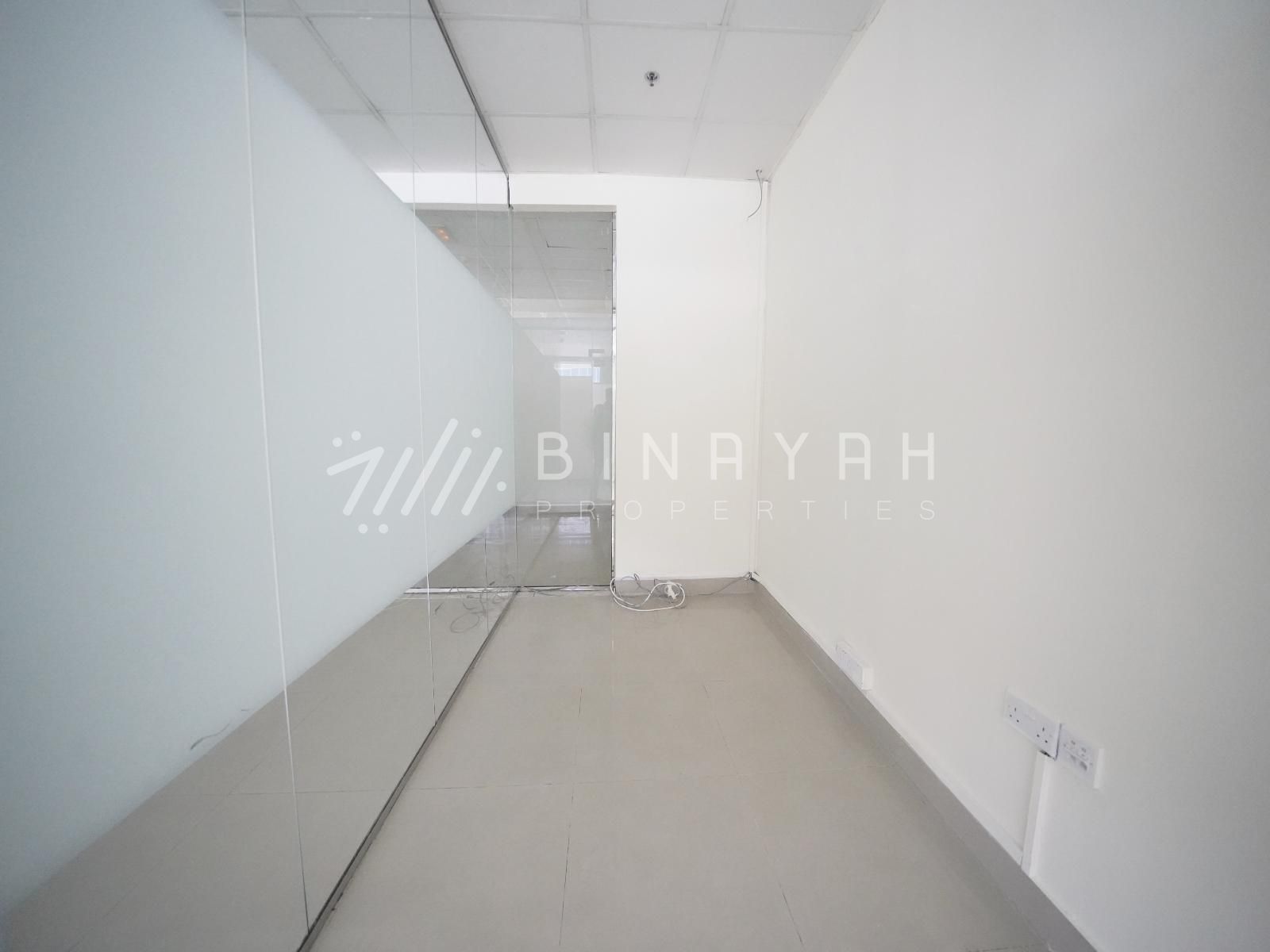 DSC09131_watermarked Near Metro | Spacious | Newly Renovated
