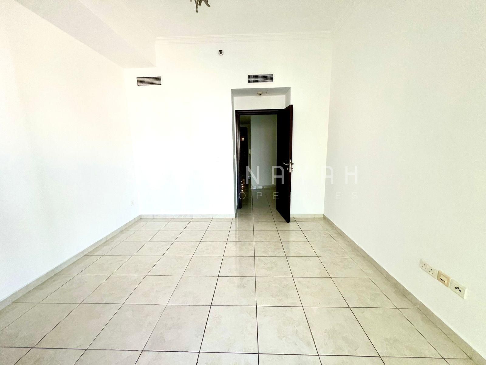 WhatsApp_Image_2026-04-07_at_3.33.26_PM_1_watermarked Spacious Layout | Next To Metro | Vacant