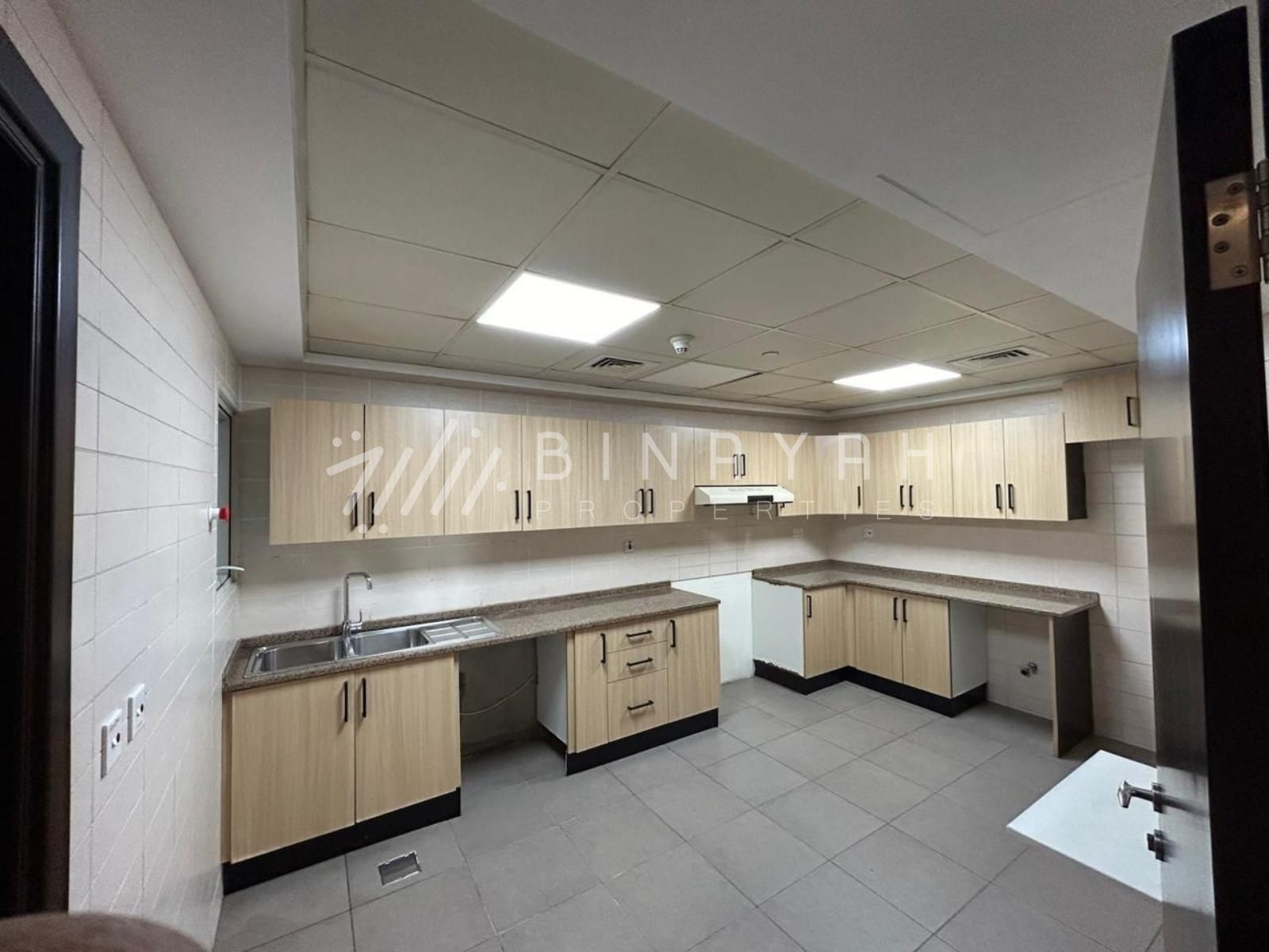 WhatsApp_Image_2026-06-02_at_5.28.39_PM_watermarked Spacious Layout | High Floor | Metro Access