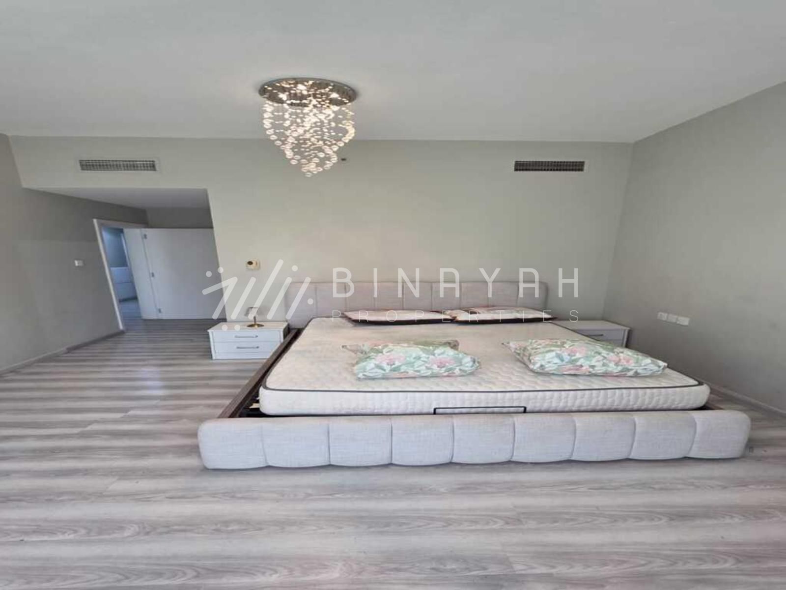 WhatsApp_Image_2026-06-17_at_1.29.22_PM_10_watermarked 1 Bedroom | High Floor | Near Metro | Lake View