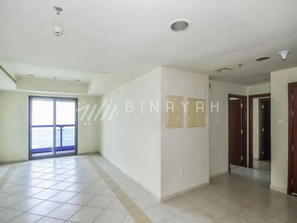 Well-maintained | Large layout | Near metro
