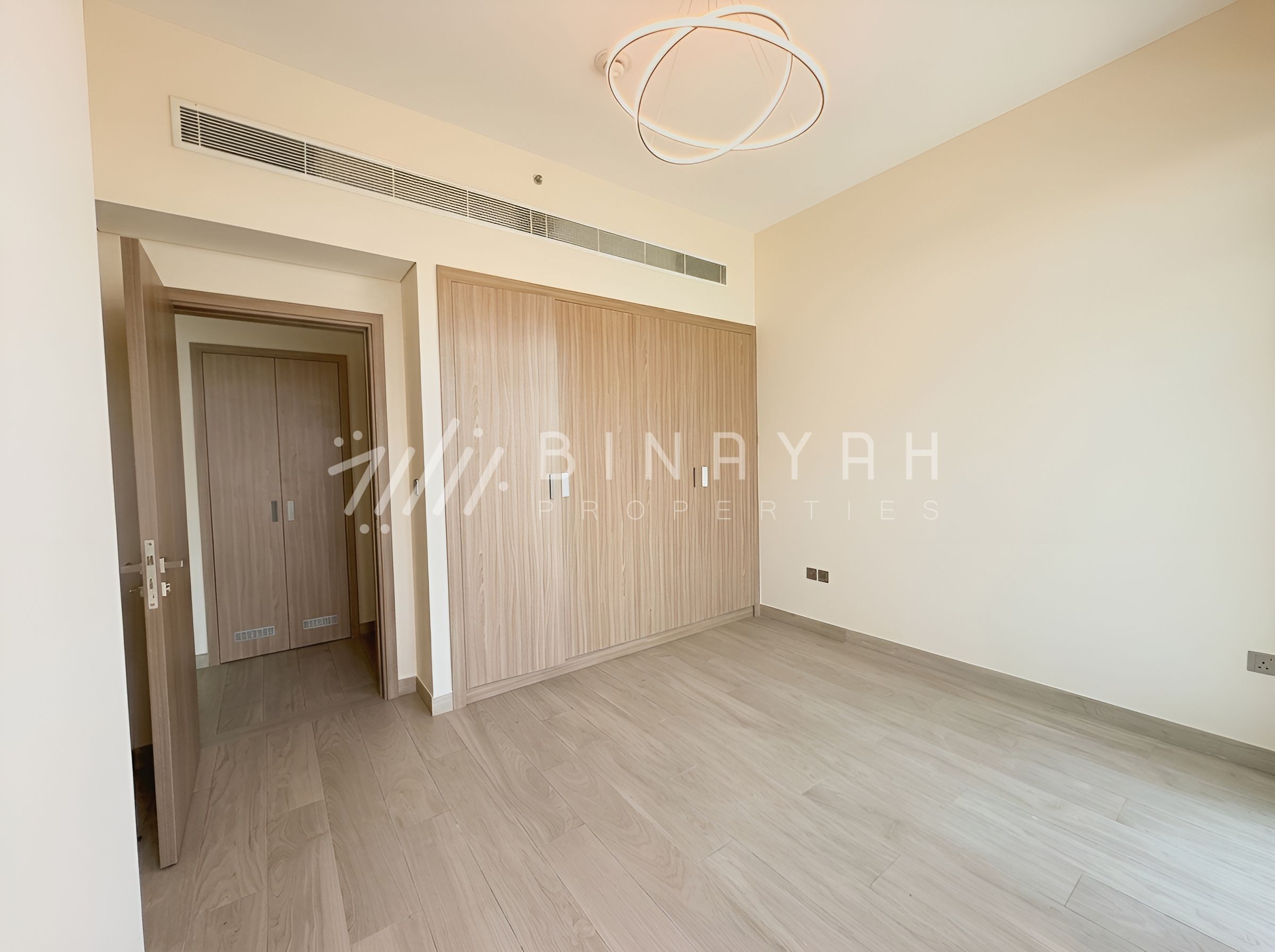 b0bd8624c4ae4cc5a59d798b91f5e7f3_watermarked Semi-Furnished | Vacant | Burj and Skyline View
